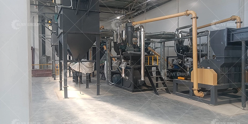 Russian 1-ton capacity circuit board recycling production line customer site4