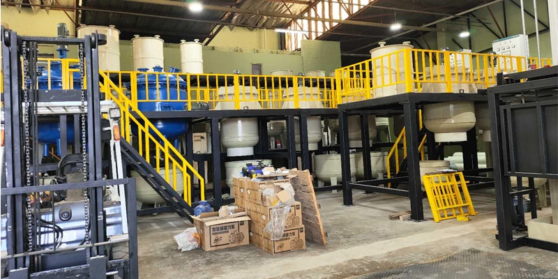 South African circuit board dismantling, crushing, and stripping equipment site2